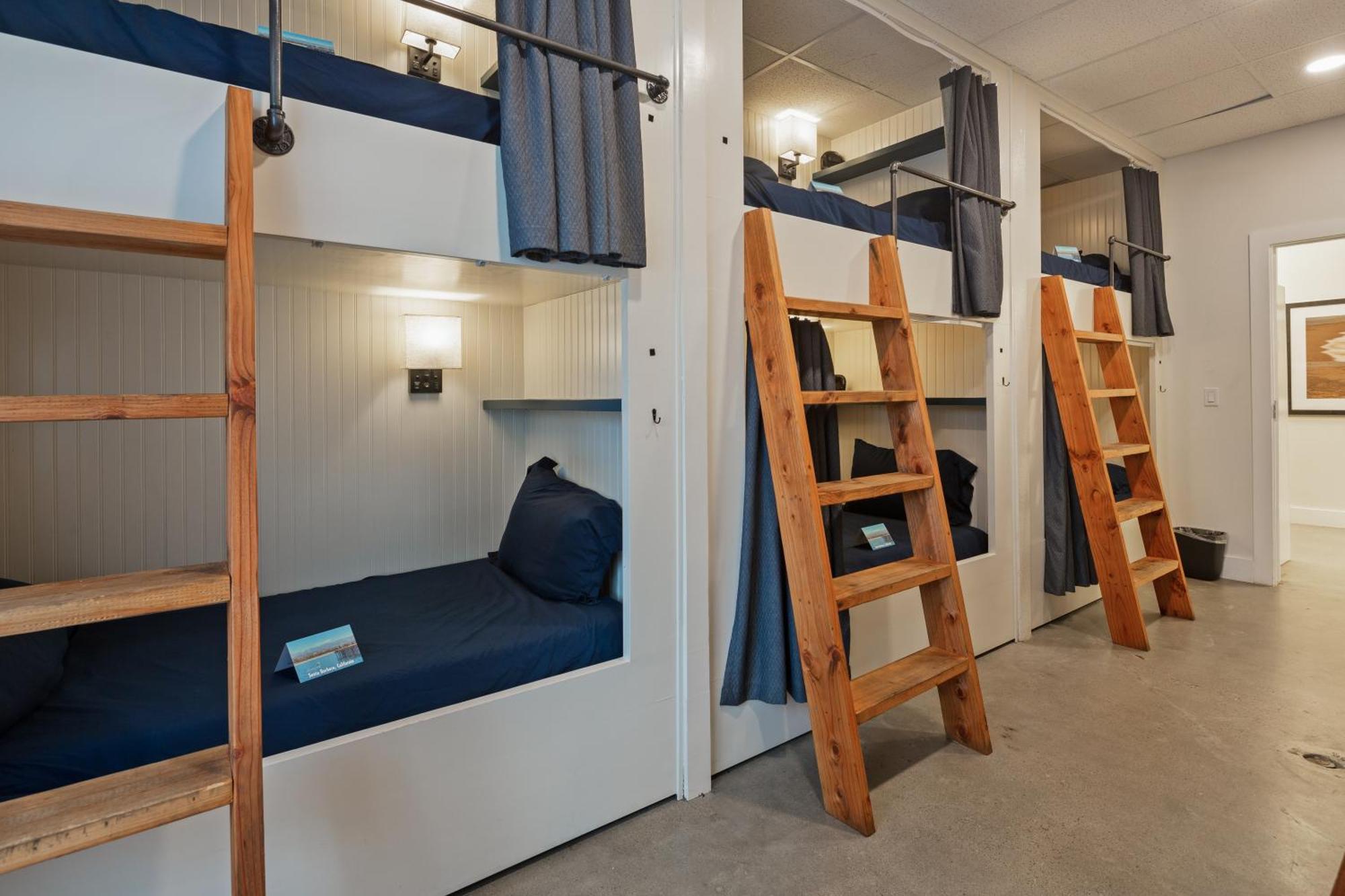 Ith Santa Barbara Beach Hostel المظهر الخارجي الصورة