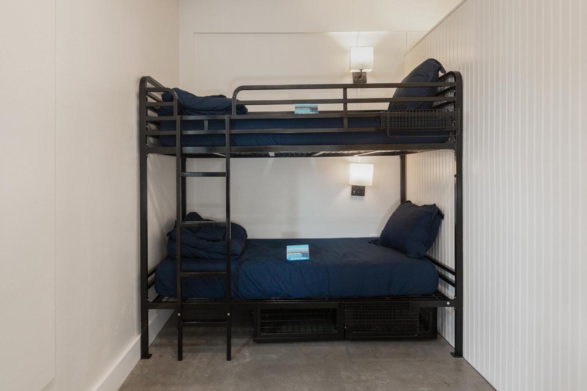 Ith Santa Barbara Beach Hostel المظهر الخارجي الصورة