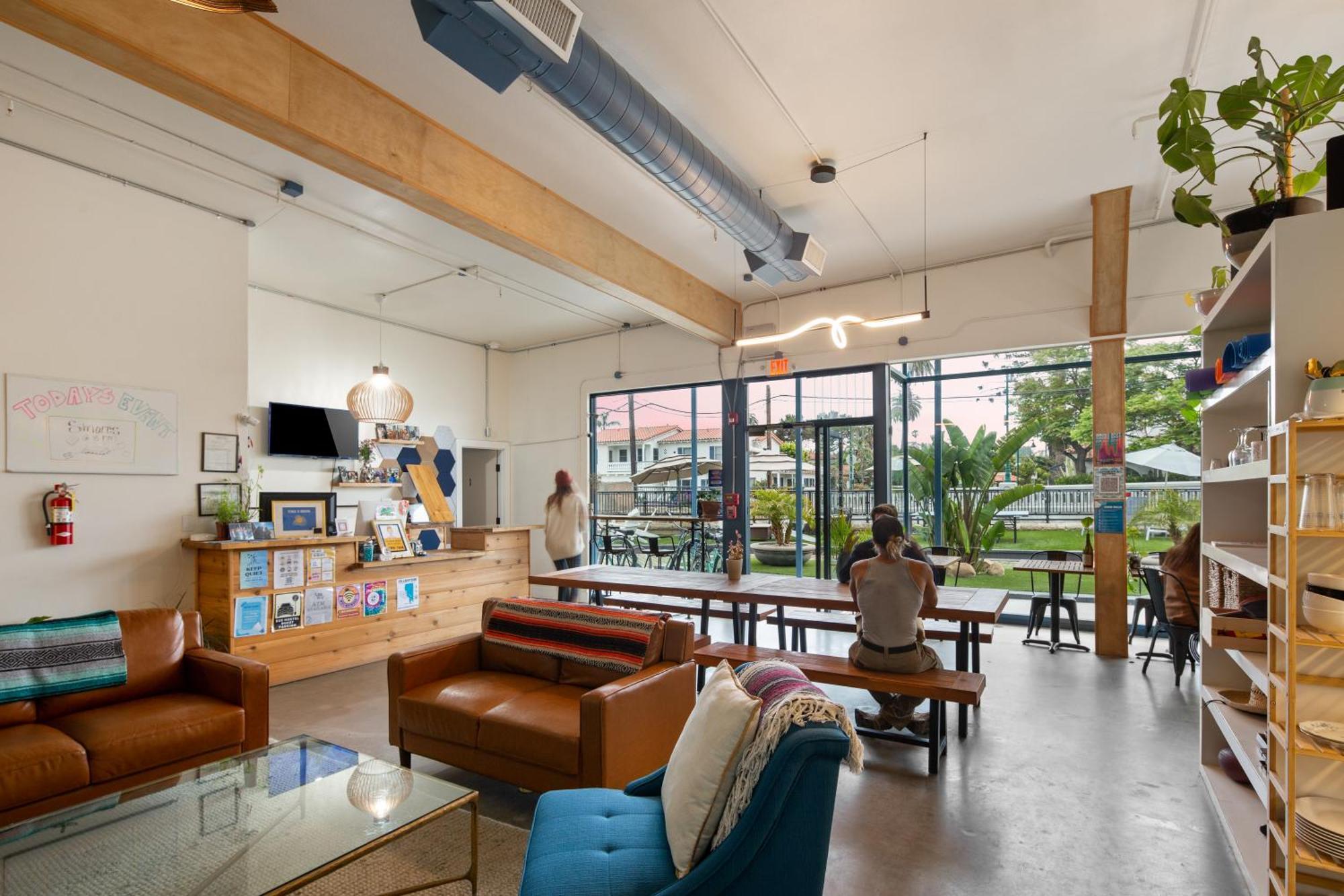 Ith Santa Barbara Beach Hostel المظهر الخارجي الصورة